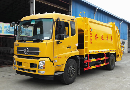 東風(fēng)天錦壓縮式垃圾車（10-12方）